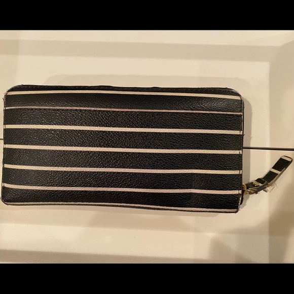 Kate Spade Navy Blue/White stripe wallet - Picture 2 of 7